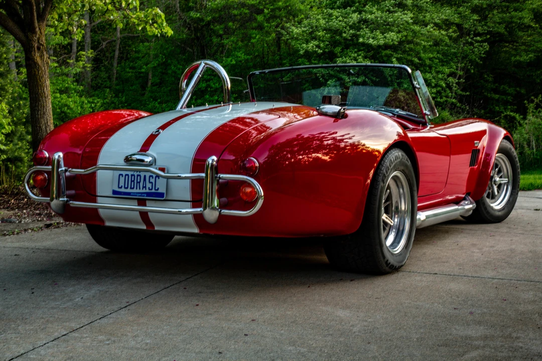 Shelby Cobra Replica - Image 10 of 31