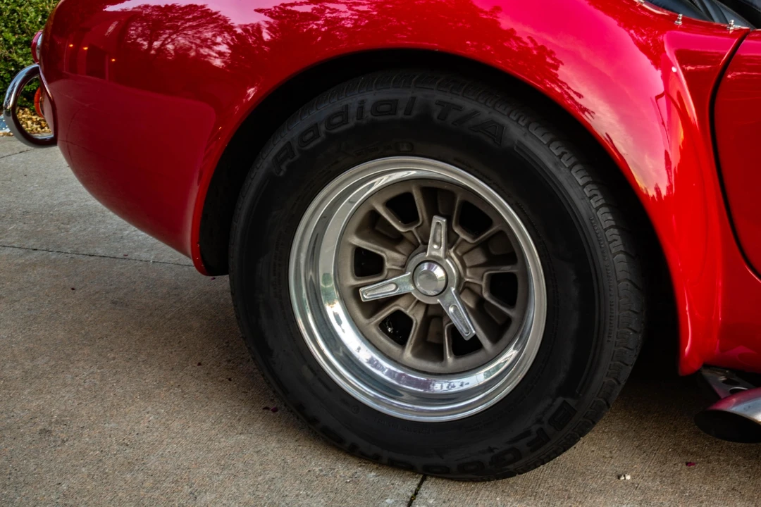 Shelby Cobra Replica - Image 28 of 31
