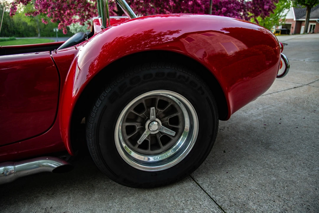 Shelby Cobra Replica - Image 24 of 31