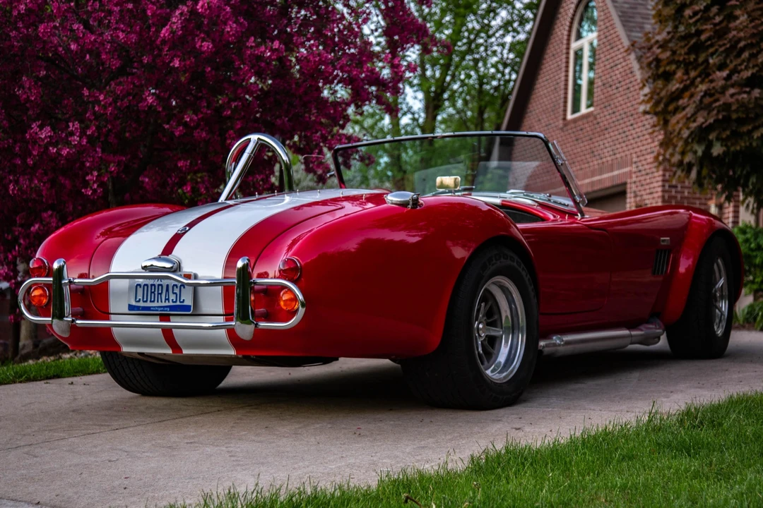 Shelby Cobra Replica - Image 11 of 31