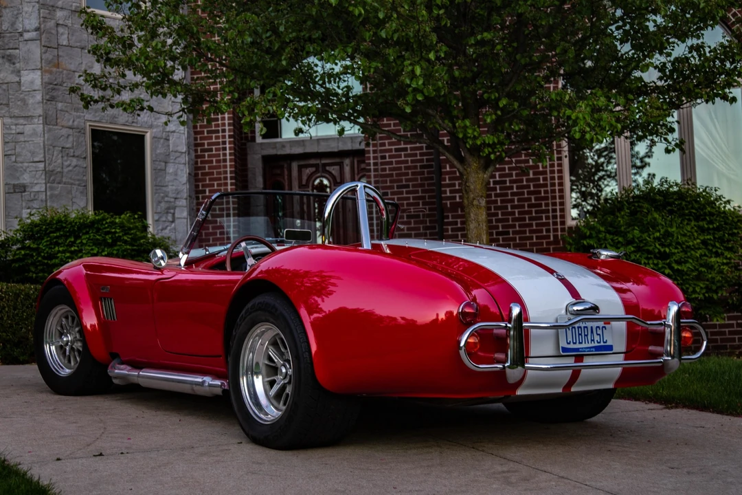 Shelby Cobra Replica - Image 7 of 31
