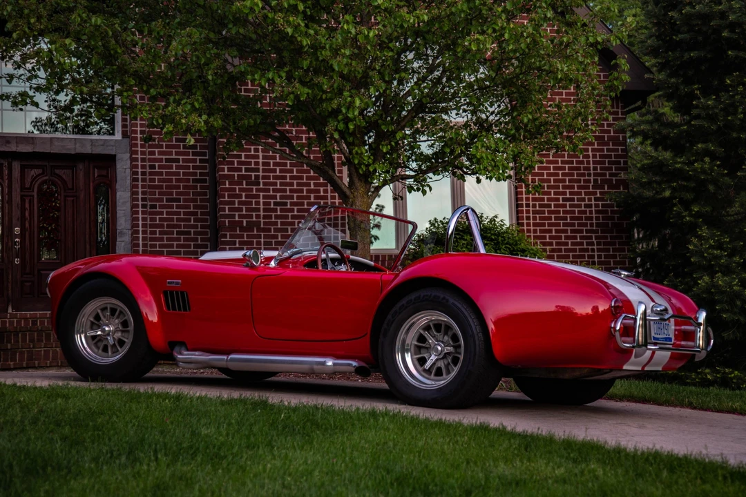 Shelby Cobra Replica - Image 6 of 31