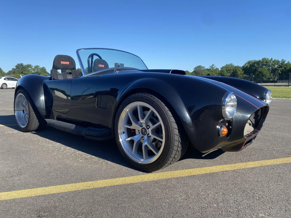 Shelby Cobra Replica - Image 6 of 31