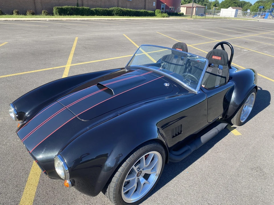 Shelby Cobra Replica - Image 2 of 31