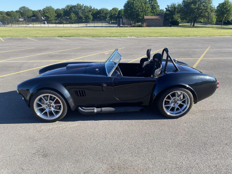 Shelby Cobra Replica - Image 22 of 31