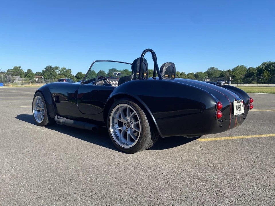 Shelby Cobra Replica - Image 17 of 31