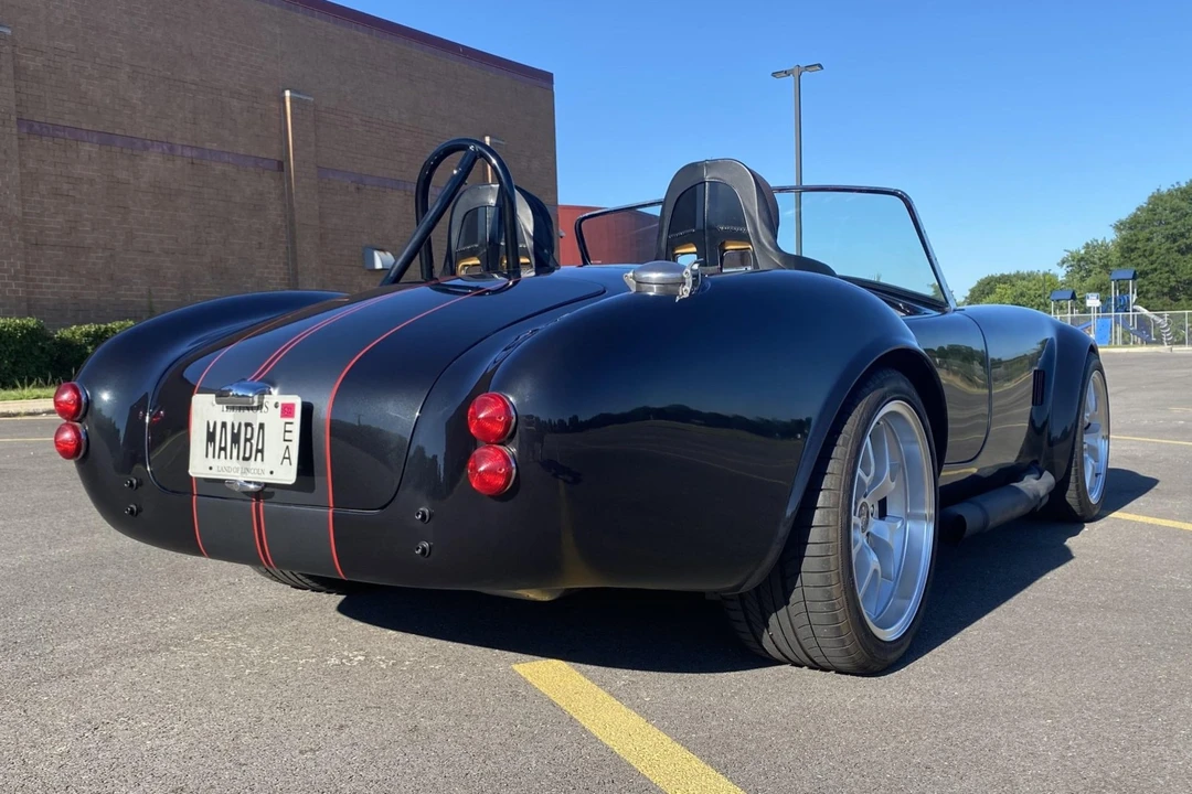 Shelby Cobra Replica - Image 14 of 31