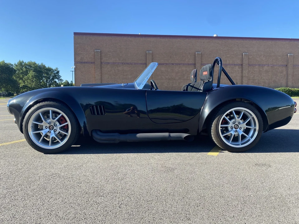 Shelby Cobra Replica - Image 21 of 31