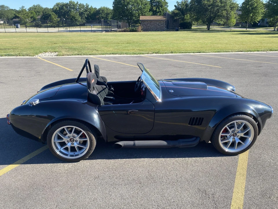 Shelby Cobra Replica - Image 11 of 31