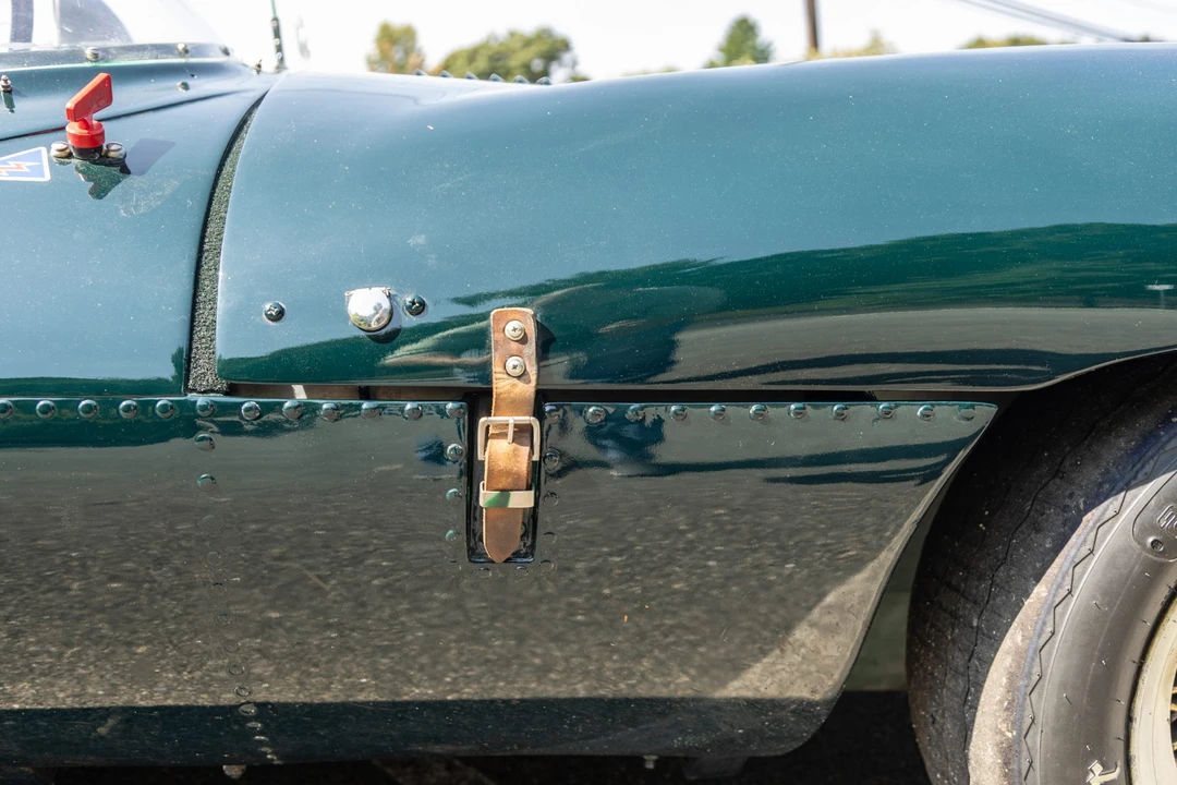 Jaguar Replica - Image 20 of 31