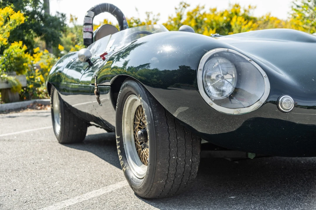 Jaguar Replica - Image 21 of 31