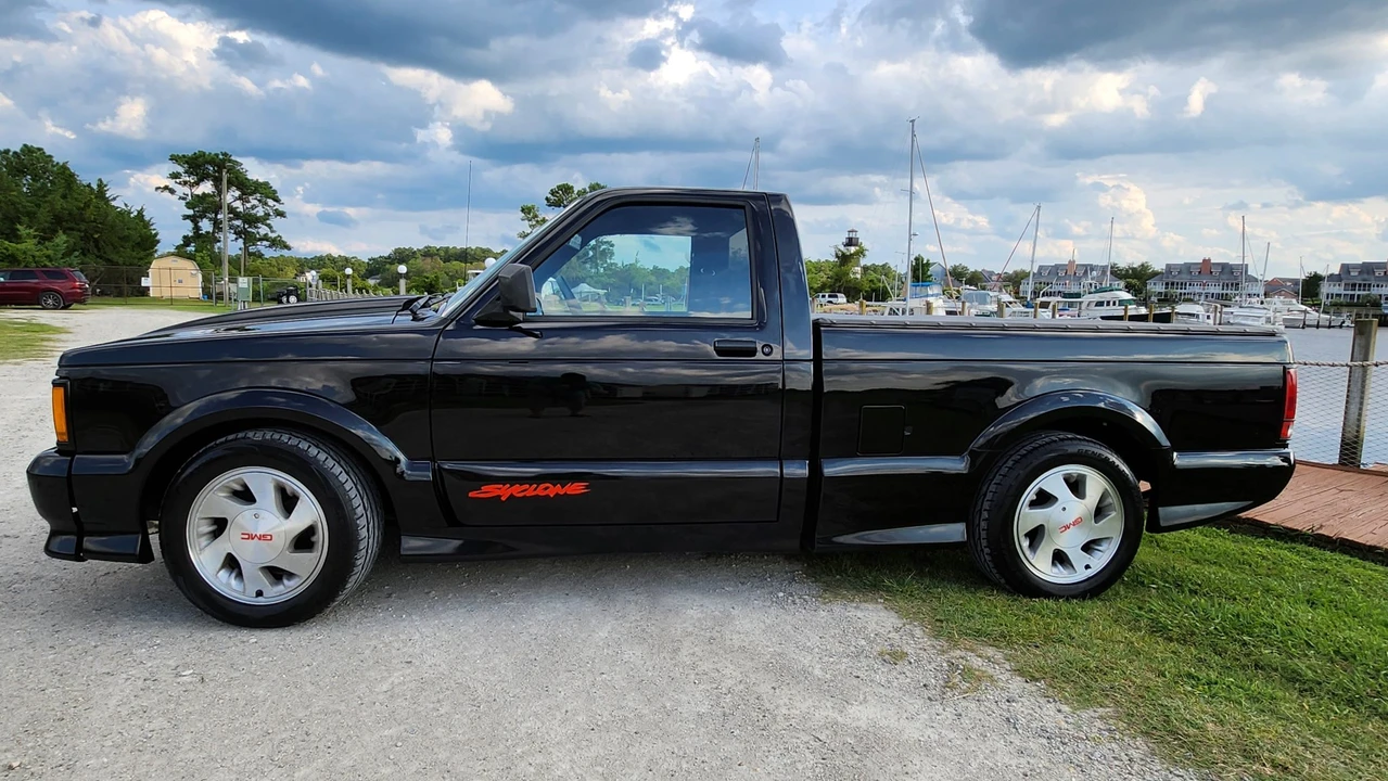 1991 GMC Syclone - Image 6 of 31