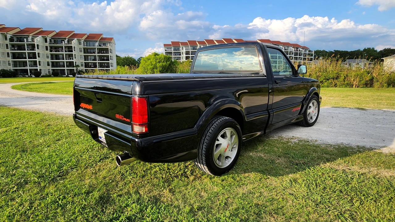 1991 GMC Syclone - Image 12 of 31
