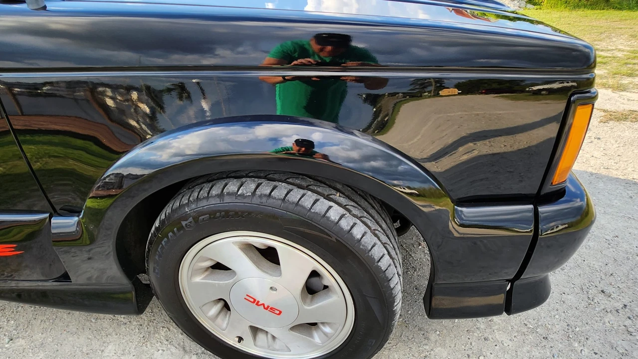1991 GMC Syclone - Image 30 of 31