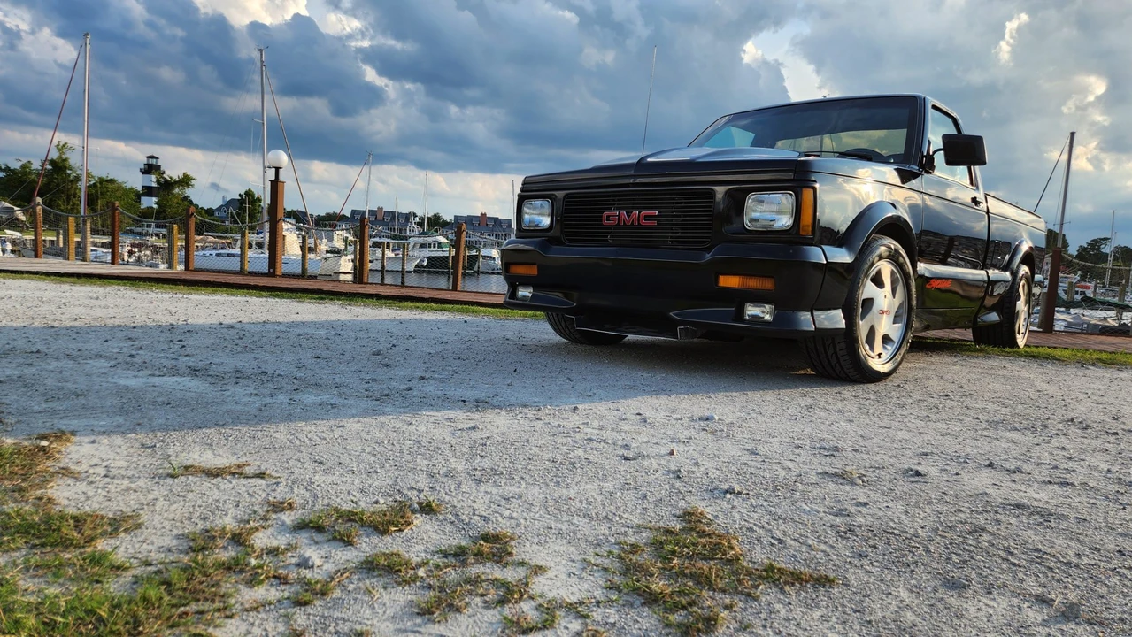 1991 GMC Syclone - Image 3 of 31