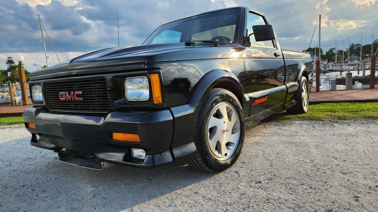 1991 GMC Syclone - Image 4 of 31