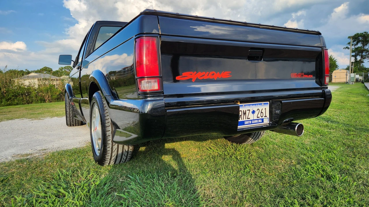 1991 GMC Syclone - Image 9 of 31