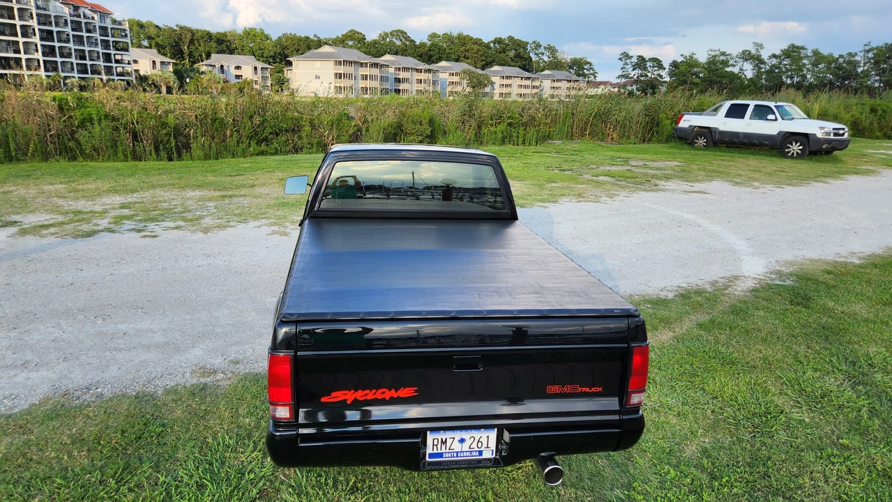 1991 GMC Syclone - Image 10 of 31