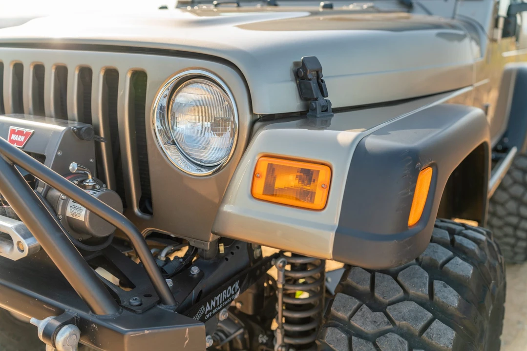 2004 Jeep TJ Wrangler - Image 28 of 31