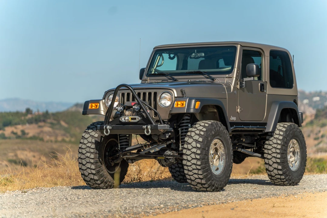 2004 Jeep TJ Wrangler - Image 2 of 31