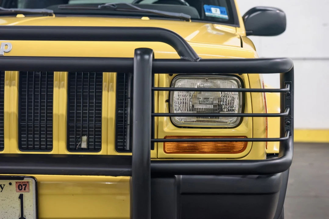 2001 Jeep XJ Cherokee - Image 26 of 31