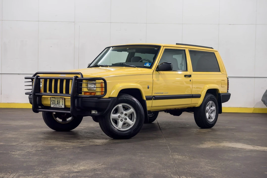2001 Jeep XJ Cherokee - Image 3 of 31