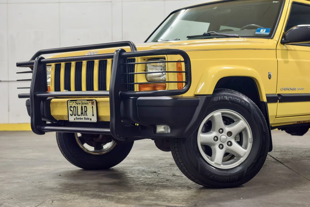 2001 Jeep XJ Cherokee - Image 23 of 31