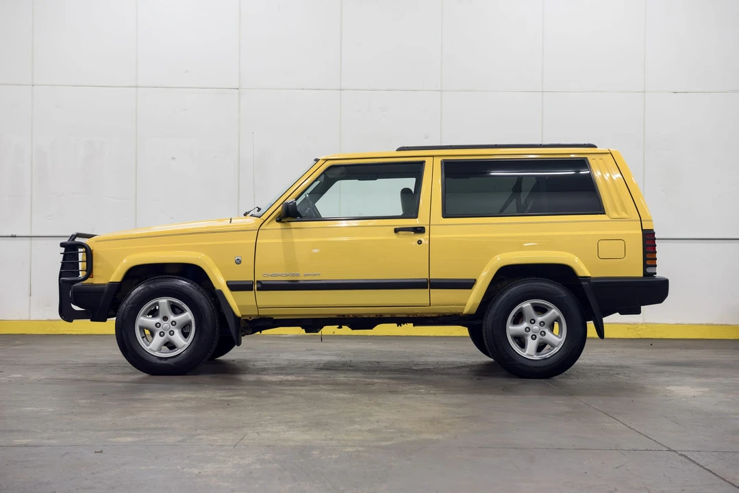 2001 Jeep XJ Cherokee - Image 6 of 31