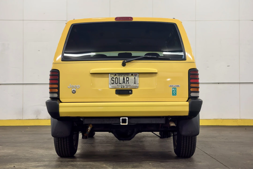 2001 Jeep XJ Cherokee - Image 9 of 31