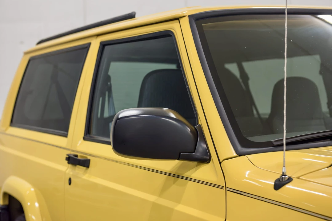 2001 Jeep XJ Cherokee - Image 31 of 31