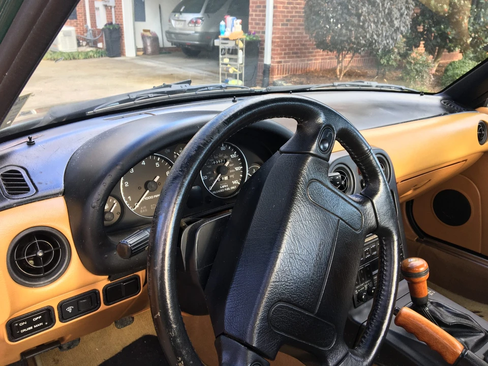 1991 Mazda NA MX-5 Miata - Image 24 of 31