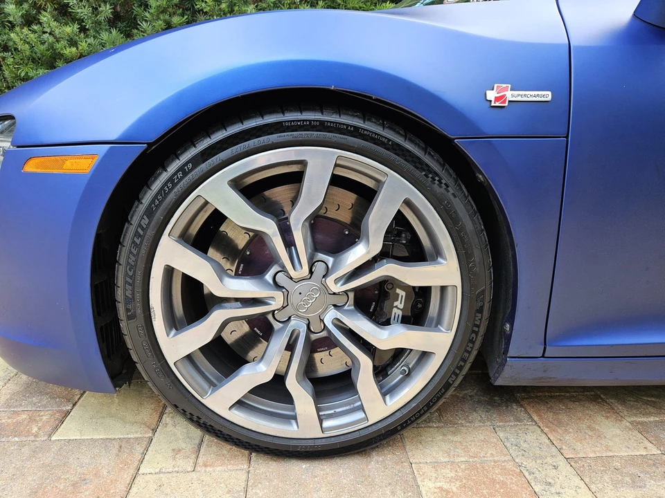 2011 Audi 42 R8 - Image 26 of 31