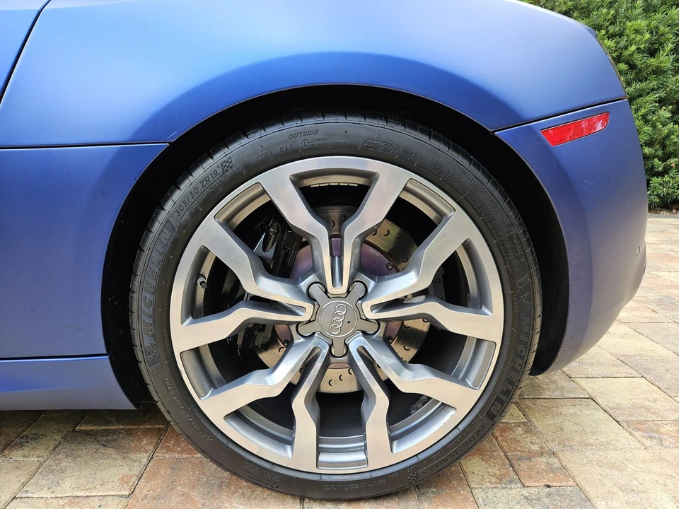 2011 Audi 42 R8 - Image 27 of 31