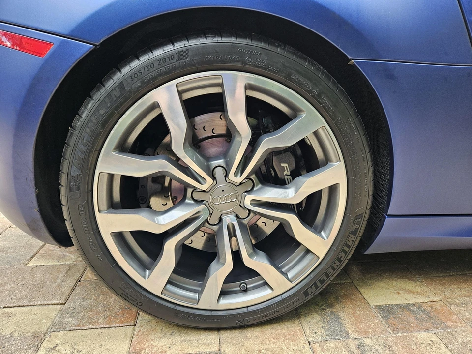 2011 Audi 42 R8 - Image 28 of 31