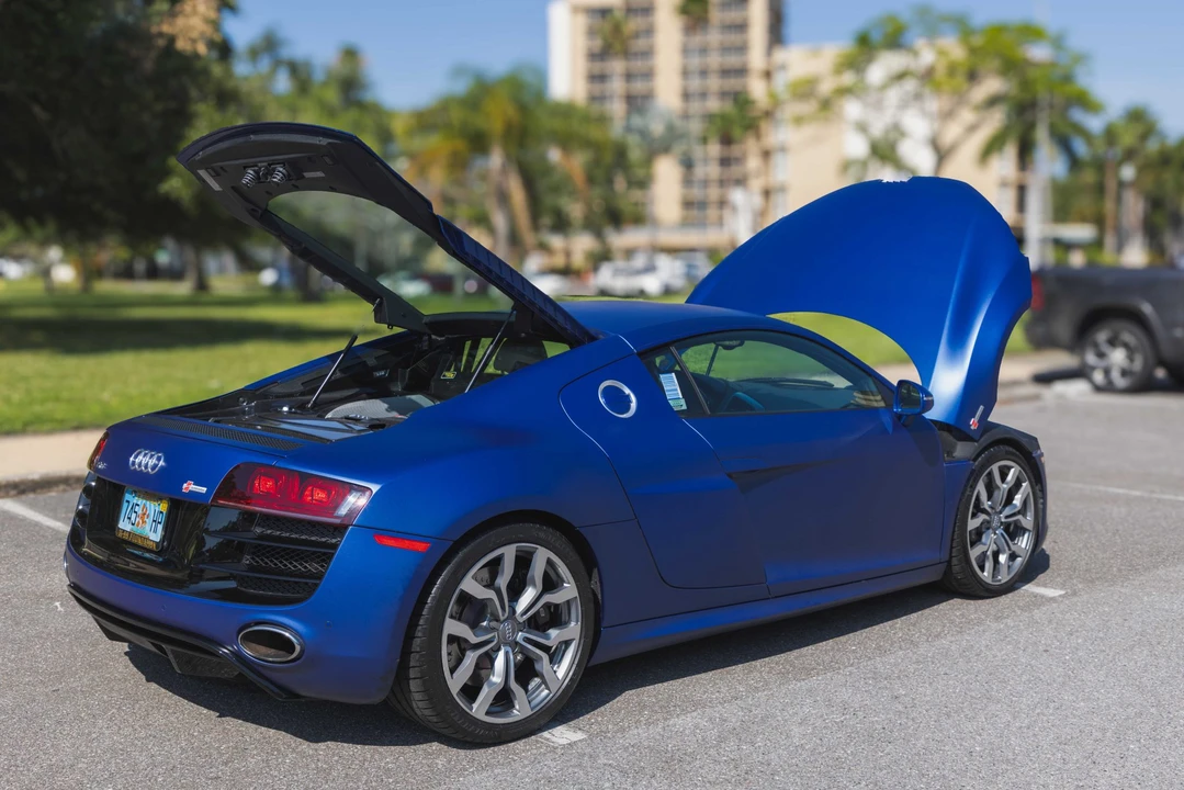 2011 Audi 42 R8 - Image 12 of 31