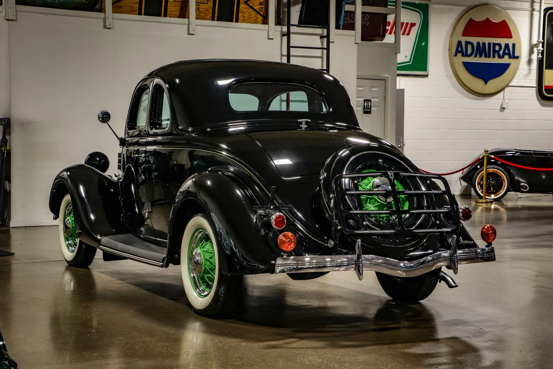 1935 Ford Model 48 & 68 - Image 2 of 11