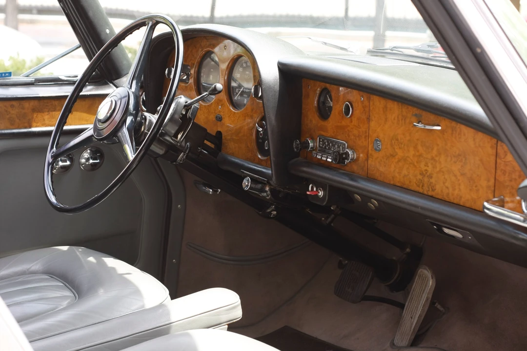 1965 Rolls-Royce Silver Cloud III - Image 9 of 11