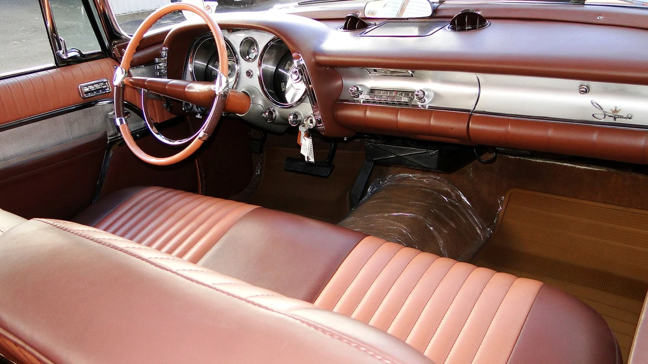 1957 Chrysler Imperial 2nd Gen - Image 14 of 15