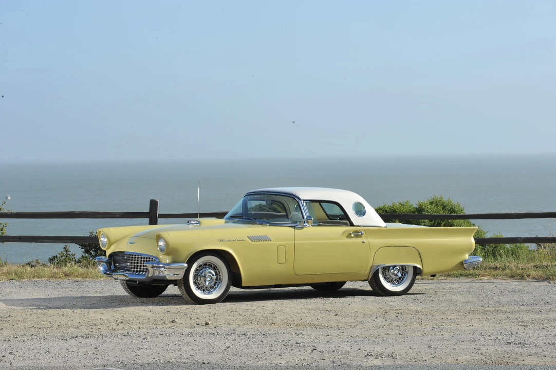 1957 Ford Thunderbird 1st Gen - Image 14 of 17