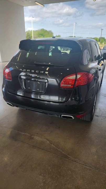 2013 Porsche 958 Cayenne Diesel - Image 2 of 5