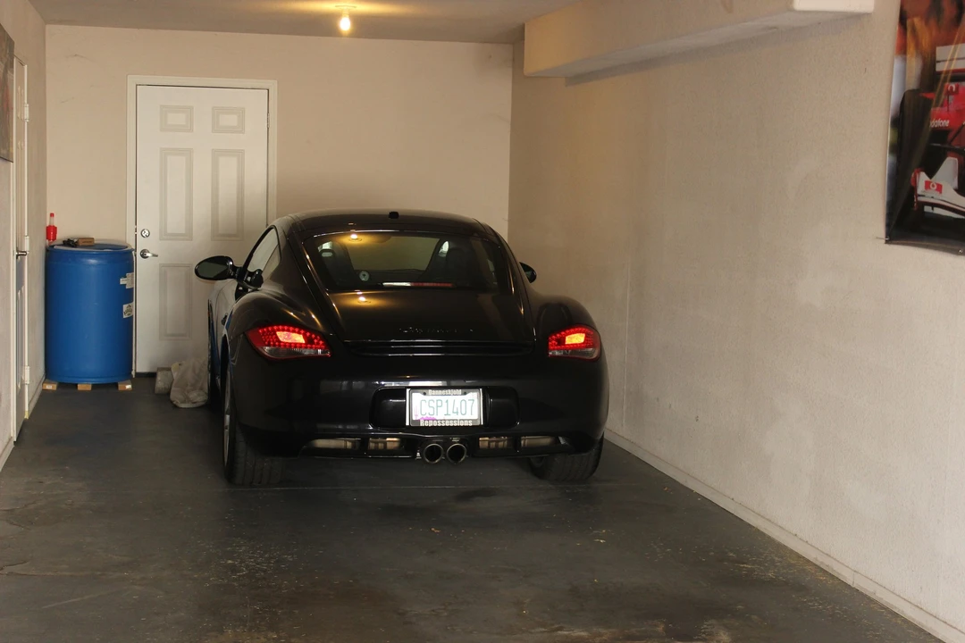 2011 Porsche 987 Cayman S - Image 9 of 20