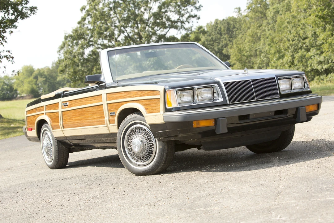 1986 Chrysler LeBaron - Image 4 of 31