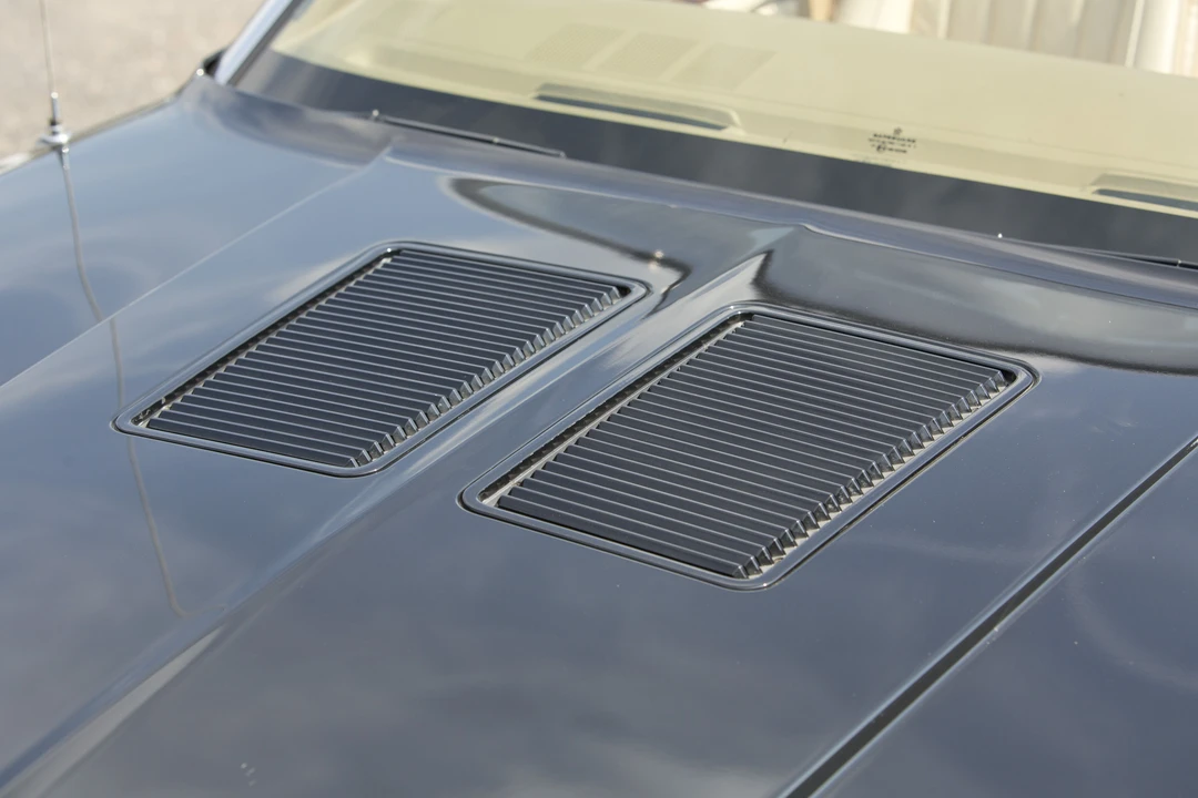 1986 Chrysler LeBaron - Image 29 of 31