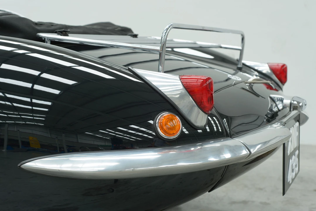 1988 Jaguar Replica - Image 2 of 31