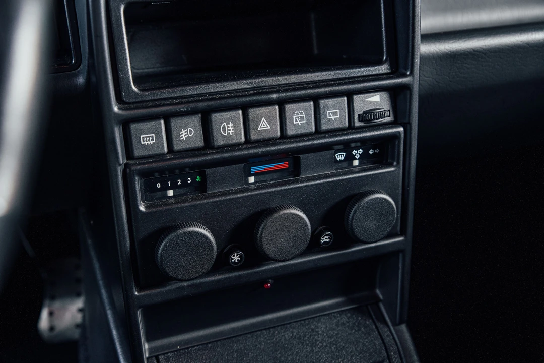 1992 Lancia Delta 1st Gen - Image 26 of 31