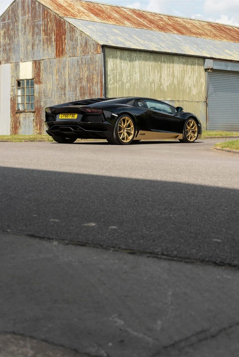 2016 Lamborghini Aventador LP700-4 - Image 12 of 31