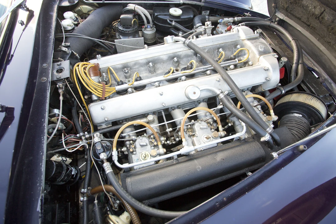 1965 Aston Martin DB6 Vantage - Image 12 of 15