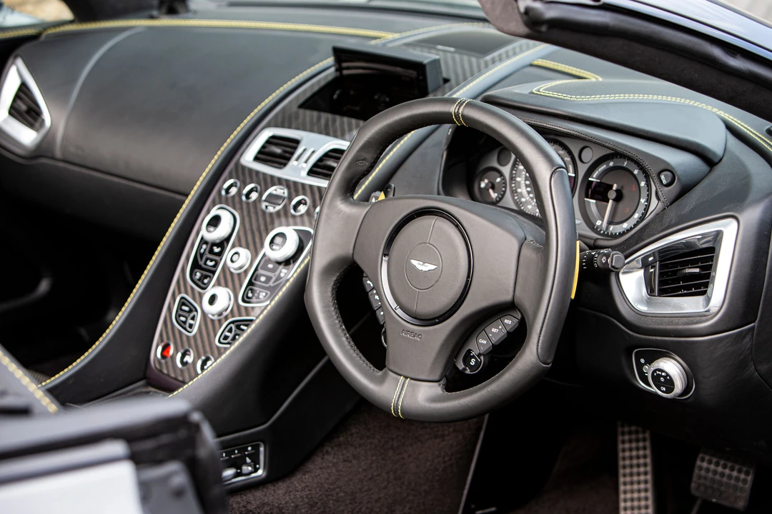 2015 Aston Martin Vanquish 2nd Gen - Image 9 of 31