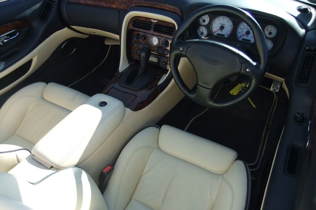 2002 Aston Martin DB7 Vantage - Image 6 of 10