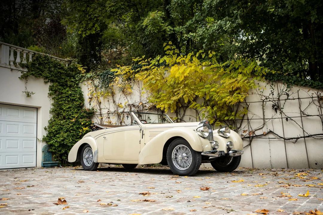 1939 Bugatti - Image 2 of 31
